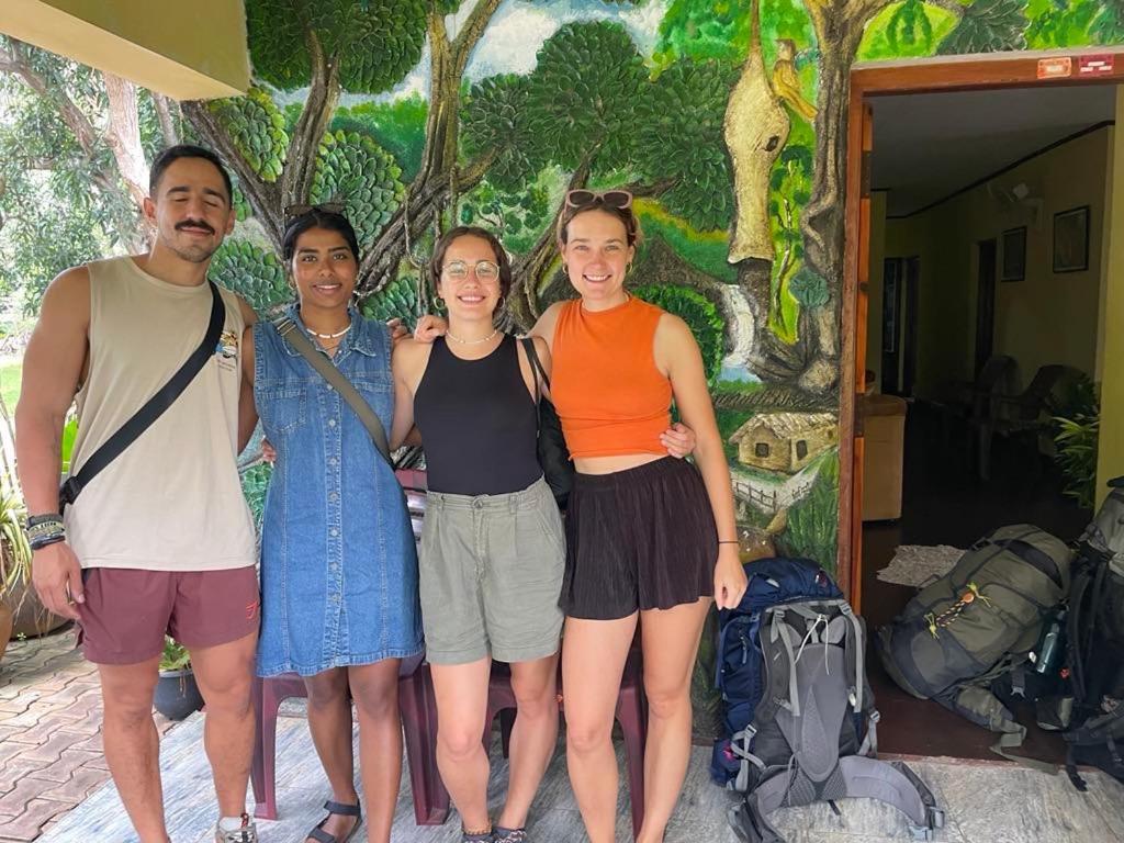 Olivia Homestay Anuradhapura Exteriör bild